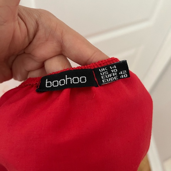 Boohoo off the shoulder ruffle crop top - Picture 2 of 4